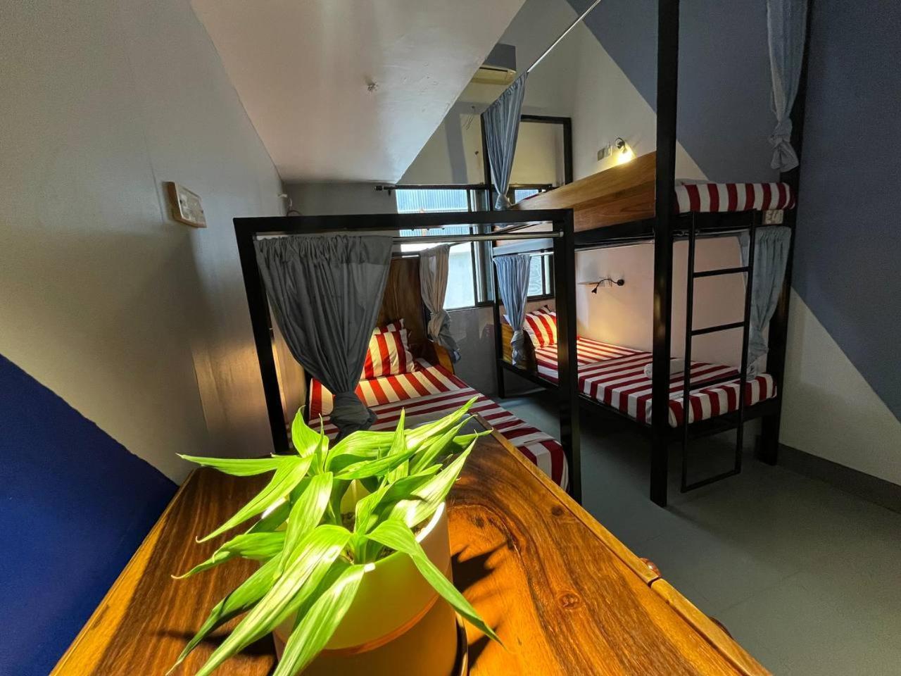 Por Chey Guesthouse Battambang Exteriör bild