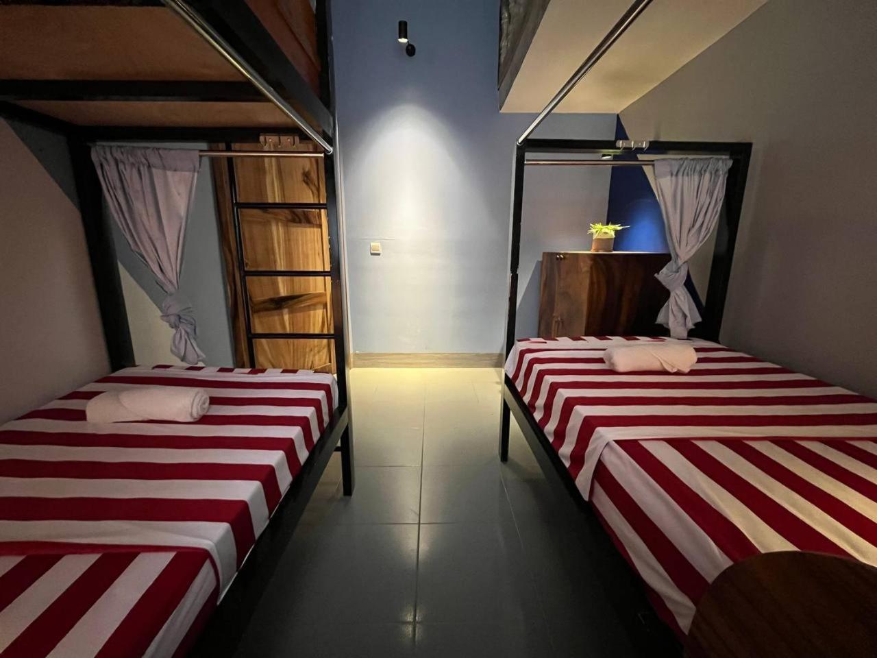 Por Chey Guesthouse Battambang Exteriör bild