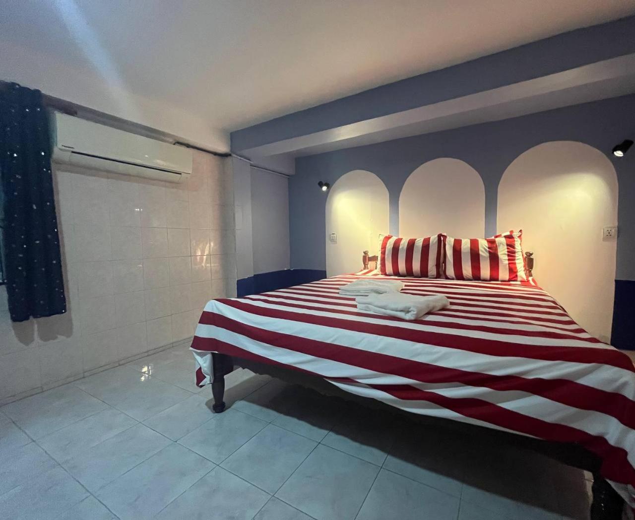 Por Chey Guesthouse Battambang Exteriör bild