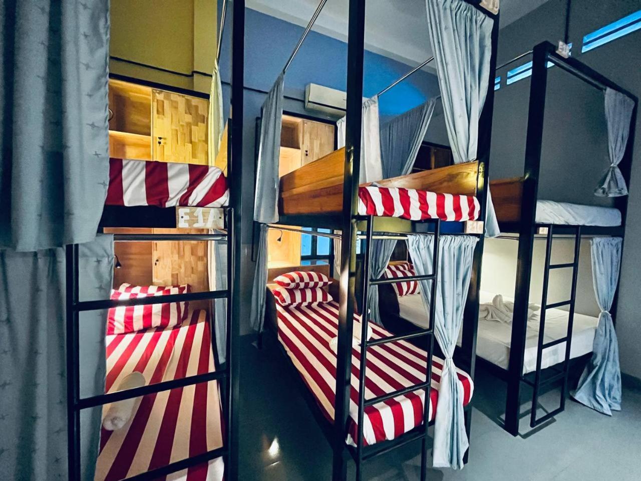 Por Chey Guesthouse Battambang Exteriör bild