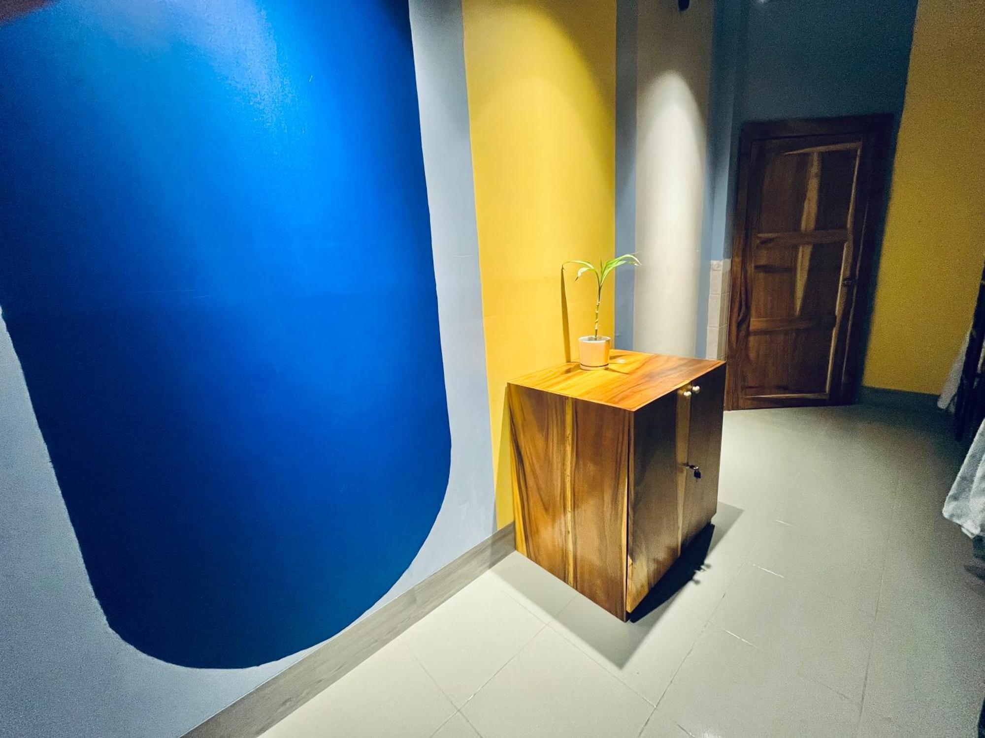 Por Chey Guesthouse Battambang Exteriör bild