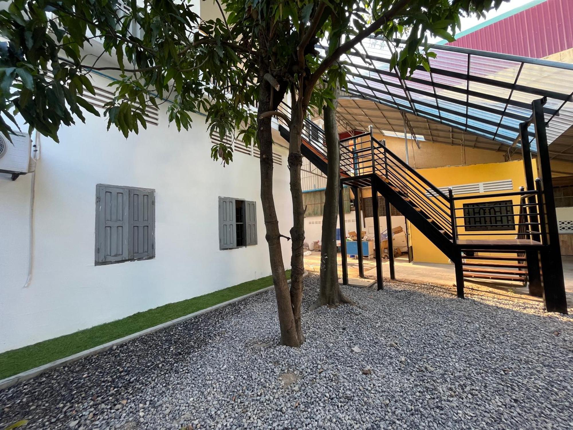 Por Chey Guesthouse Battambang Exteriör bild